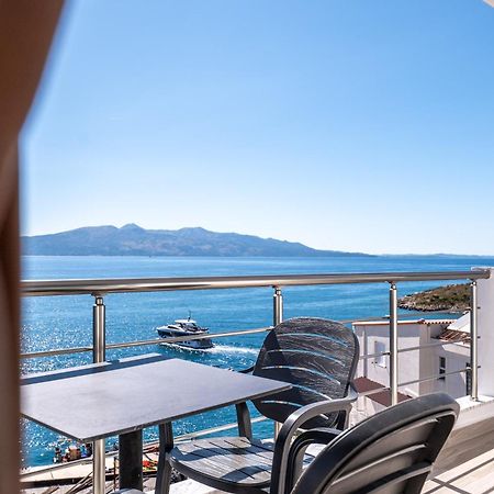 Erioni Hotel Sarandë Exteriör bild